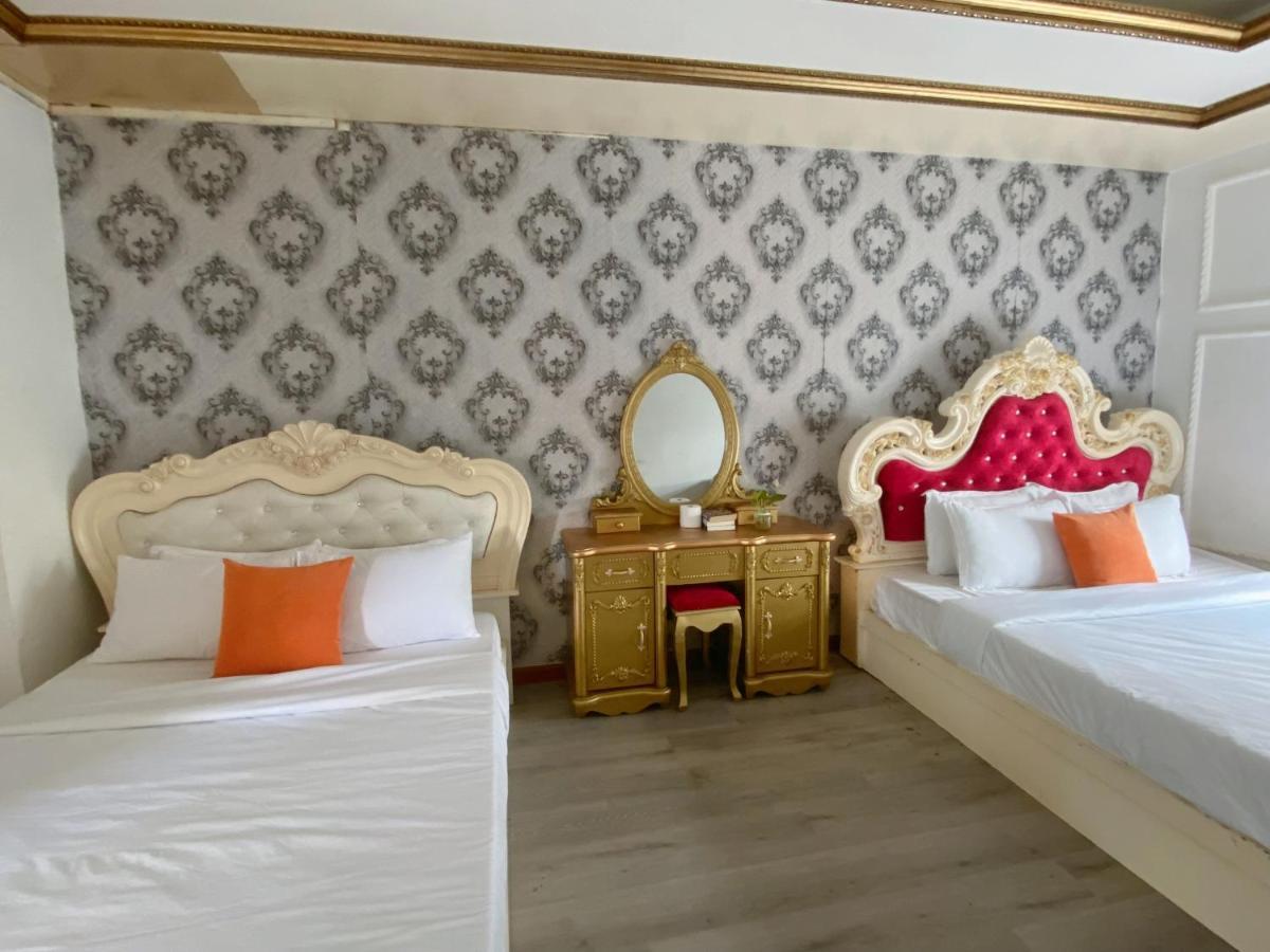 Crowne Bui Vien Hotel Хошимін Екстер'єр фото
