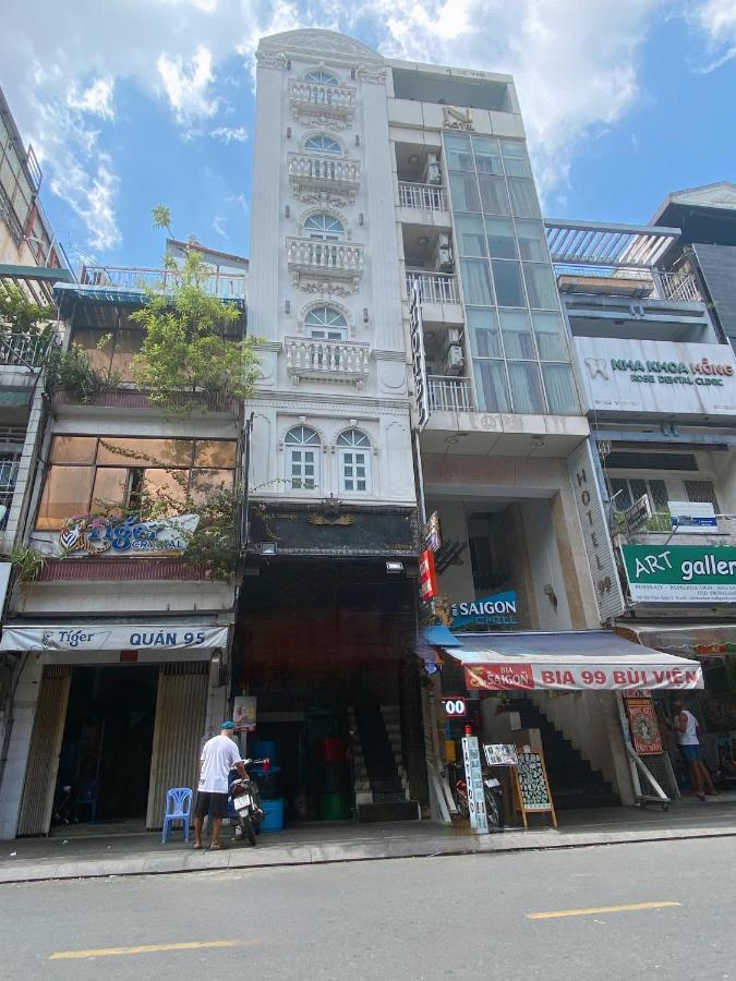 Crowne Bui Vien Hotel Хошимін Екстер'єр фото