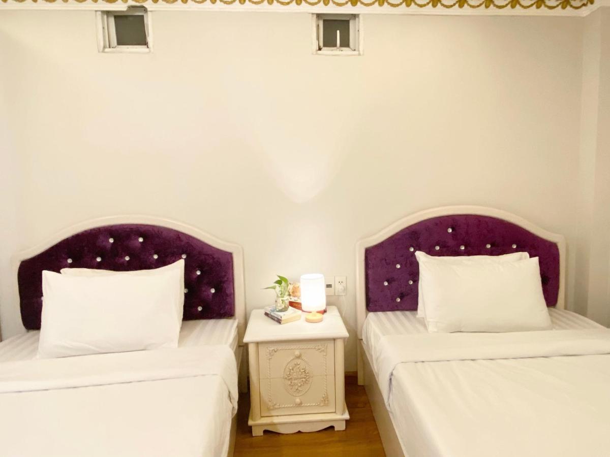 Crowne Bui Vien Hotel Хошимін Екстер'єр фото